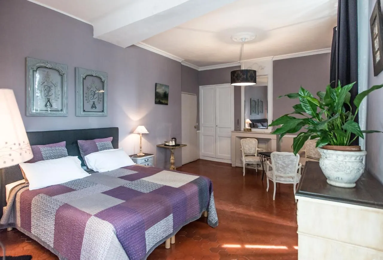 Bed & Breakfast Au Ralenti du Lierre Bed and Breakfast Gordes