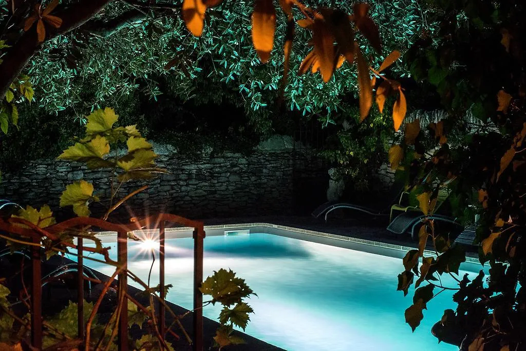 Au Ralenti du Lierre Bed and Breakfast Gordes